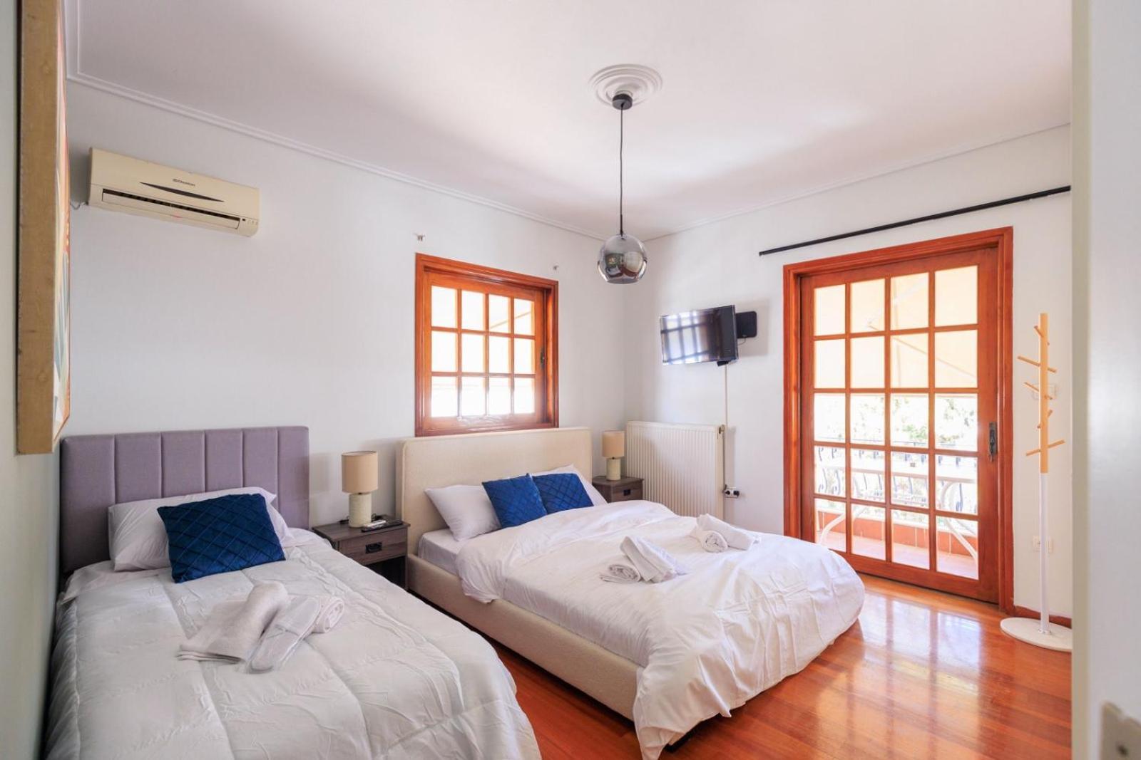 Aiolos Grand Super Lux Suite Kalamaki Alimos Near The Sea アテネ エクステリア 写真